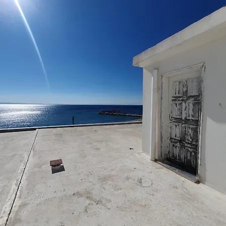 Bay Hotel Potos